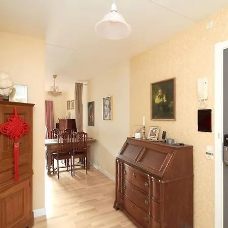 Classic Groundfloor With Patio Close To Metro קופנהגן