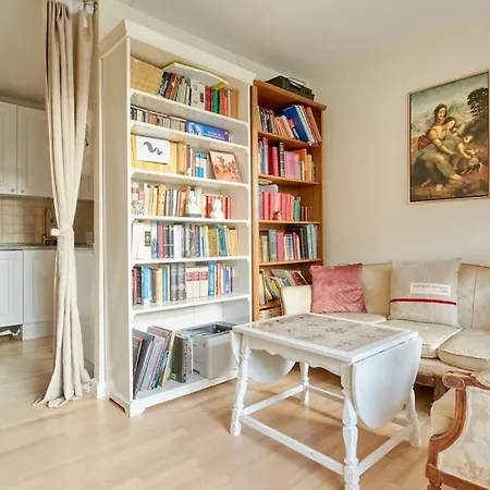 Classic Groundfloor With Patio Close To Metro * Kopenhagen